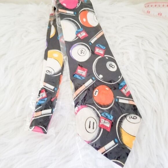 Silk new with tags tie with billiard theme - Picture 3 of 4